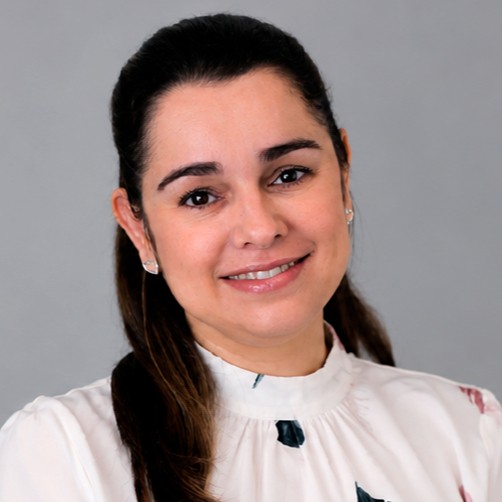 Liege Oliveira